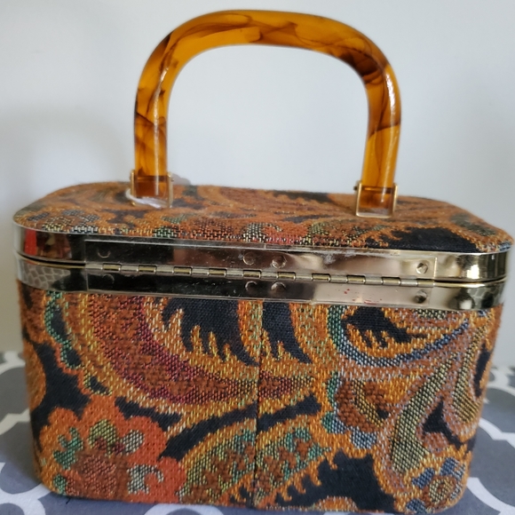 Carpet/Tapestry Traincase - Picture 6 of 6